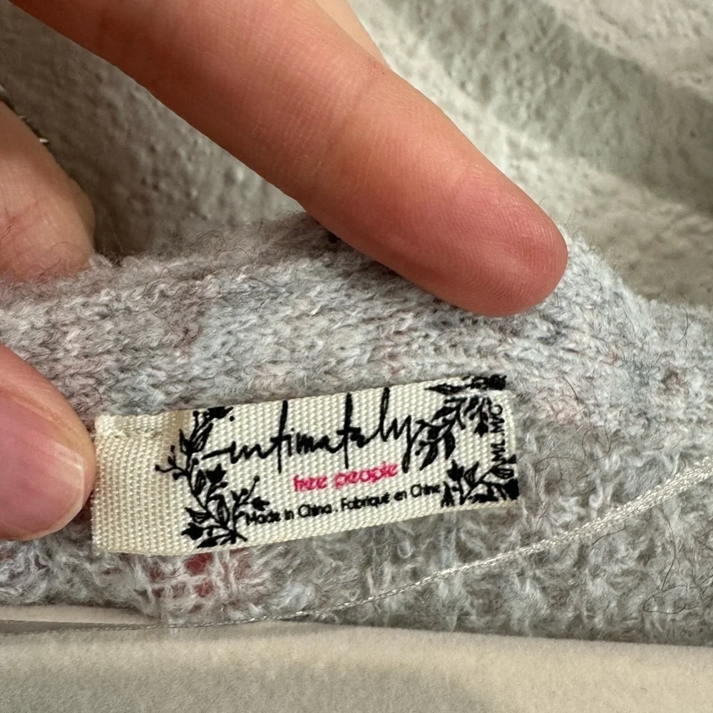 Free People Intimately Womens M/L Comfy Oversized‎ Waffle Knit Sweater Grey Pink